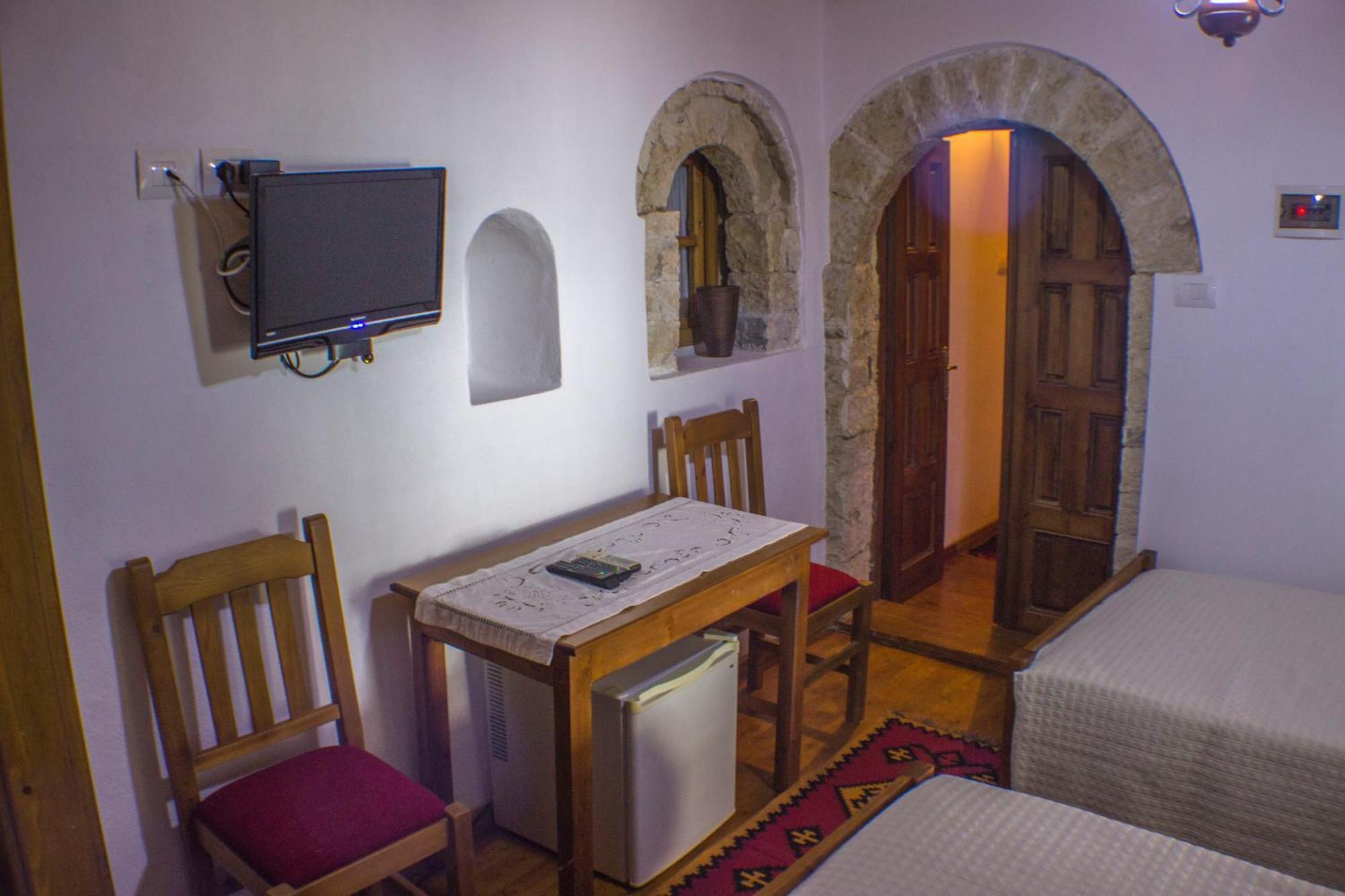 Old Bazaar 1790 호텔 Gjirokastër 객실 사진